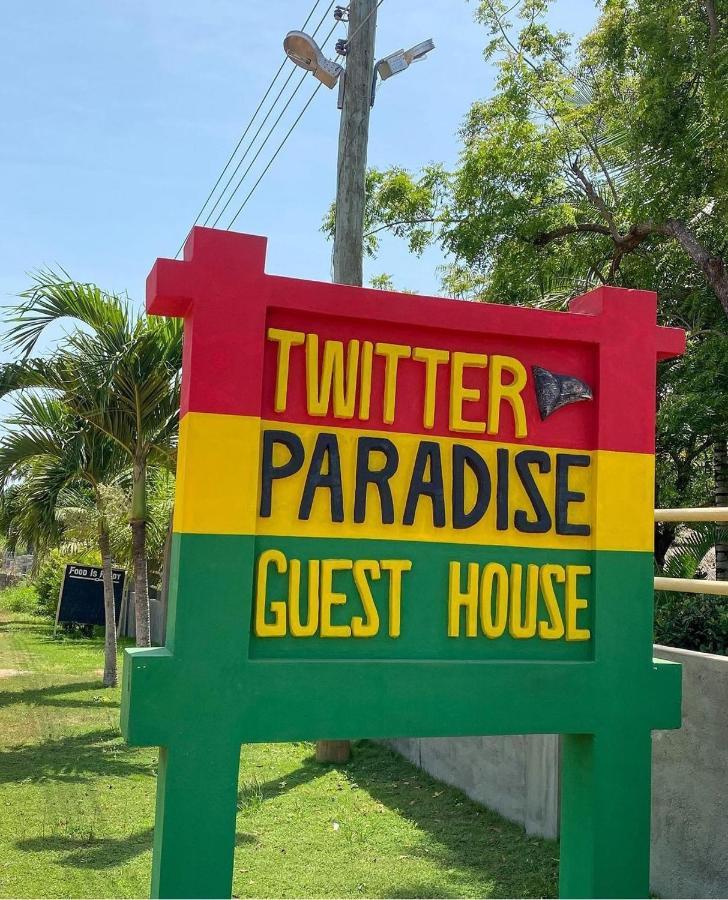 Twitter Paradise Ampeni エクステリア 写真